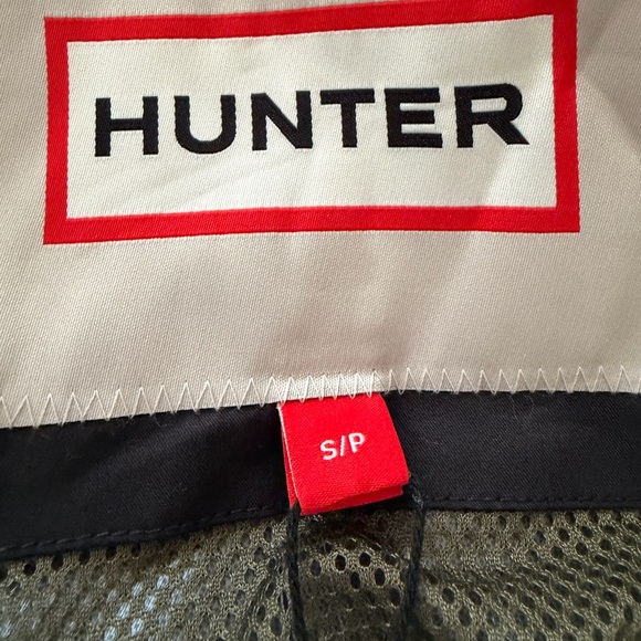 Hunter Adela Classic Waterproof Rain Jacket in Black - NWOT Size Small - Picture 3 of 4